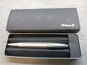 EXCELENTE BOLÍGRAFO PELIKAN K74 EN CAJA DESCATALOGADO - Imagen 1 de 8