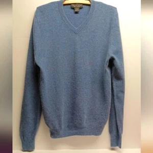 BLOOMINDALES CASHMERE V-NECK SWEATER, MODELED BLUES, S/M - Picture 1 of 5