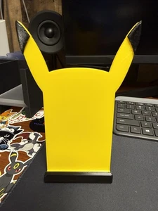 Pokemon Card Stand - Pikachu - Picture 1 of 2