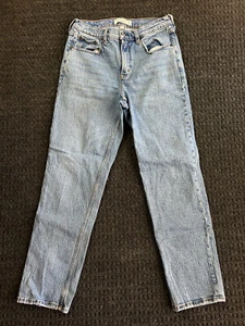 Abercrombie & and Fitch Women’s Jeans The Straight Mid Rise Curve Love 28 6 R - Picture 1 of 9