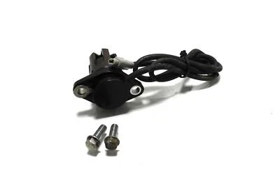 11 12 13 YAMAHA FZ8 OIL PRESSURE LEVEL GAUGE SENSOR & HARDWARE - Image 1 of 4