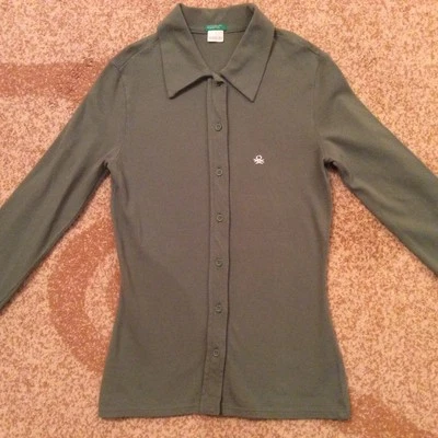 Camiseta/top abotonada United Colors of Benetton niñas. Talla XS. Algodón. Italia  Foto 1 de 4