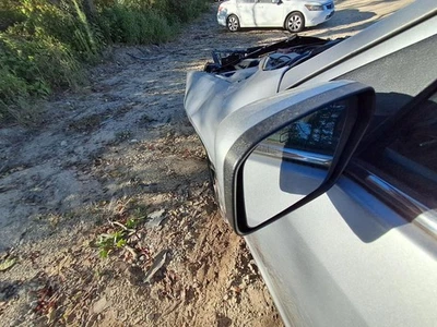 2010 Mercury Milan Driver Side Mirror Assembly OEM Heated Puddle Lamp Used - Image 1 of 4