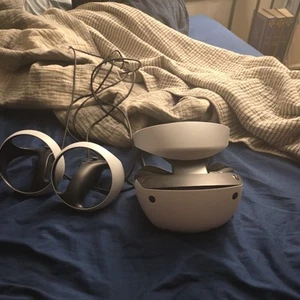 PS5 VR Set And Accessories PSVR2 Used Excellent Condition - Picture 1 of 4