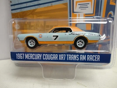 Greenlight 1967 Mercury Cougar XR7 Azul Golfo '67 funcionando en vacío Serie 13 Foto 1 de 3