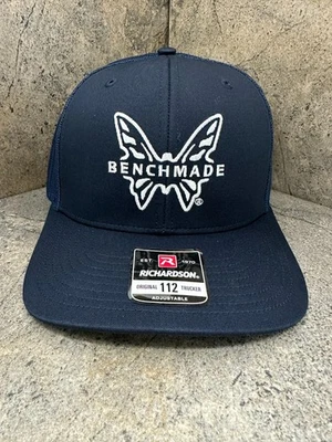 Sombrero clásico hecho en banco - Sombrero de camionero azul a presión Foto 1 de 2