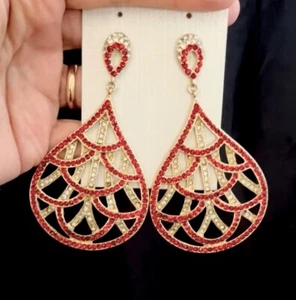 3.75" Long Golden Teardrop Tiny Red & Beige Crystals Statement Earrings Pierced - Picture 1 of 3