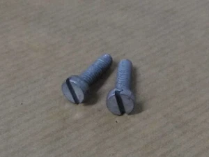 Triumph Tiger Cub 32/044 Amal Type 32 Carburettor Air Filter Screw x2 ' - Picture 1 of 3