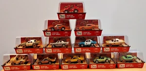 AUTO WORLD XTRACTION DUKES OF HAZZARD 12 Car Collection Dirty and Chrome HO NEW - Picture 1 of 14