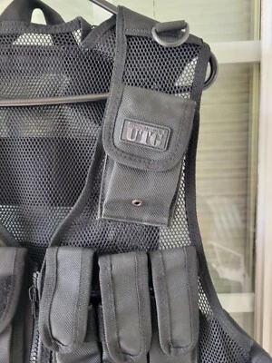 UTG 547 Law Enforcement Tactical Right Handed Vest Black - Image 1 of 4