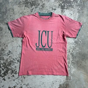 Vintage JCU College University Shirt Men Large Faded Red Cotton Australia 1990s - Bild 1 von 14