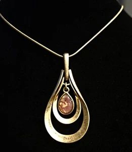 VTG SIGNED LIA SOPHIA Necklace Gold Tone Snake Chain Amulet Pink Jewelry/19"L - Picture 1 of 6
