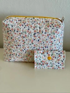 Handmade Organizer Bag And Purse, Travel Bag, Zipper Pouch, Makeup Organizer - Picture 1 of 4