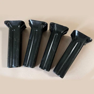 Juego de 4 patas de gabinete de sofá de mesa de plástico cónico vintage soviético años 60 URSS Foto 1 de 4