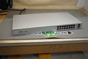 Commutateur Gigabit Ubiquiti UniFi US-16-150W géré 16 ports (RJ-45) PoE + 1U FREE SH - Photo 1/10