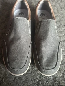 Clarks Men’s 9G Khaki Green Slip On Shoes Brand New - Picture 1 of 8