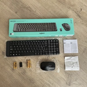 Logitech MK220 Wireless Keyboard Mouse Combo 2.4GHz USB UK Layout Long Battery - Picture 1 of 11