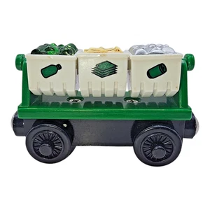 Thomas Wooden Railway - Contenedores de reciclaje de carga - Motor tanque de tren 2003 de colección - Imagen 1 de 5