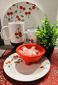 Vintage Style Cherry Patterned Cup and Plate 5 PCs Set - Bulk Gift Set New - Picture 1 of 14
