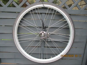 Vorderrad Laufrad 28Zoll Nabendynamo DH-2R-30E, Rollenbremse - Bild 1 von 3
