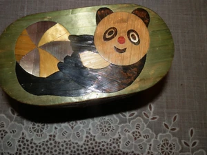 Vintage Chinese Baoding Stress Relaxation Jade Color Balls in Panda Bear Box - Picture 1 of 4