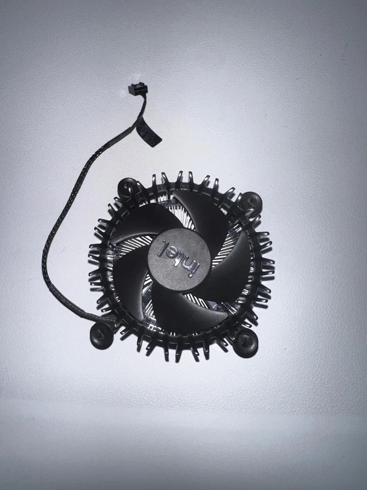 Intel CPU Fan Heatsink Cooler , 4pins  some1 take of me now !!! - Image 1 of 1