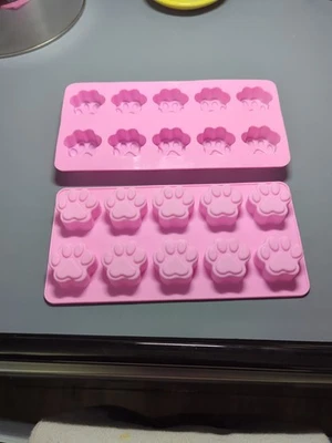  Molde de silicona para dulces/golosinas para perros/cubitos de hielo (paquete de 2 rosas) Foto 1 de 4