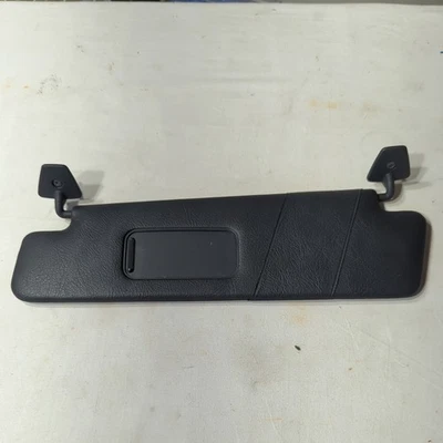 Quebra-sol preto lateral passageiro Mercedes-Benz SLK230 R170 1999, espelho e parafusos - Imagem 1 de 3