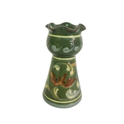 Jarrón pequeño antiguo de cerámica verde Aller Vale Devon con volantes florales 5 pulgadas Foto 1 de 4