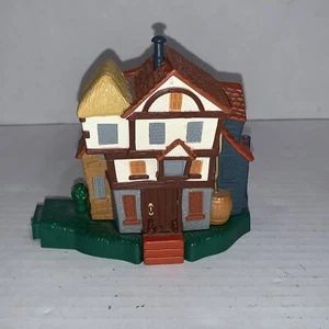 Harry Potter World of Hogwarts Weasley House Mini Figure Compact Toy Play Set - Picture 1 of 13