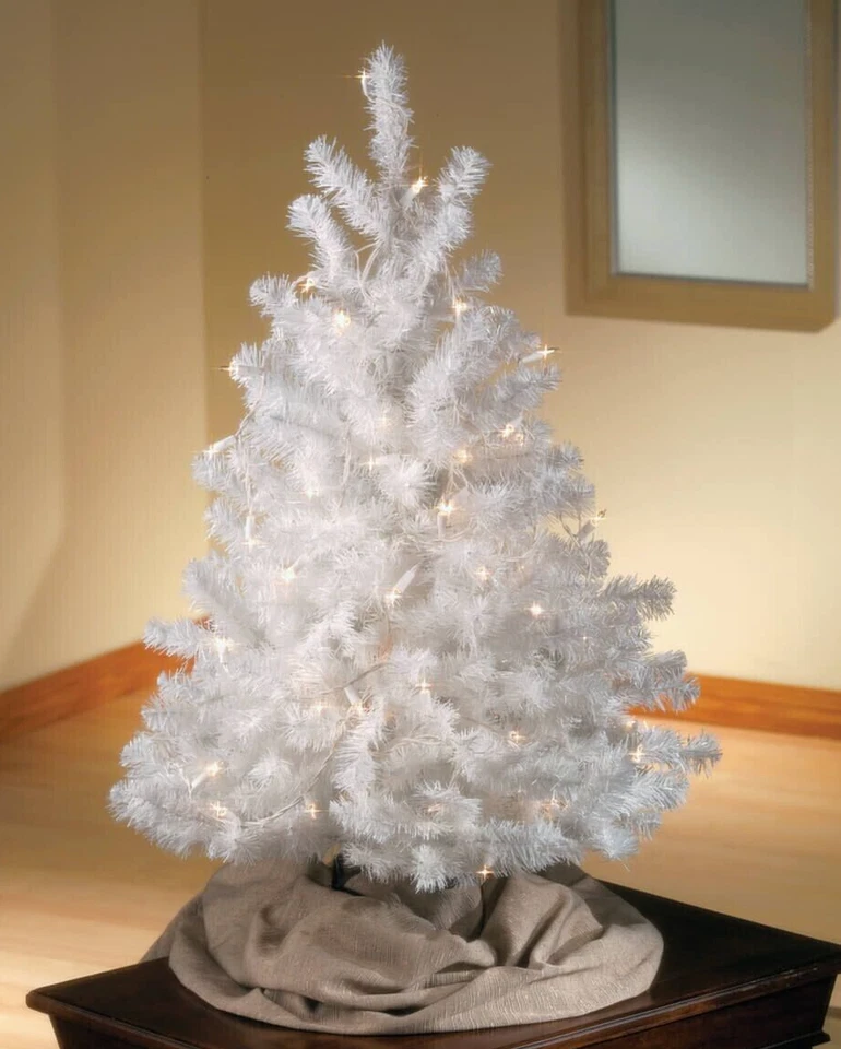3 Ft White Artificial XMAS Tree Free Standing White  "No Lights" - Image 1 of 2