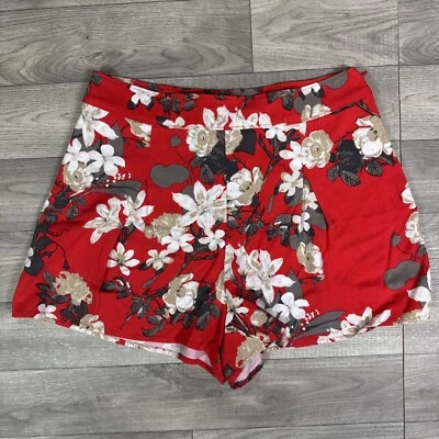 Women's Abercrombie & Fitch Red Floral Print Side Zipper High Rise Shorts sz 6 - Image 1 of 4