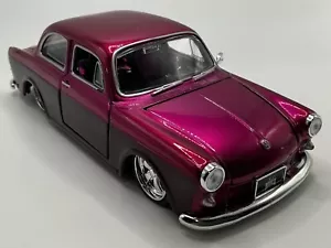 VOLKSWAGEN 160- NOTCHBACK PINK 1:24 SCALE BY MAISTO URBAN COLLECTION - Picture 1 of 16