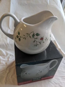 Pfaltzgraff Winterberry All-Purpose Pitcher 24fl oz 10938400 NIB - Picture 1 of 4