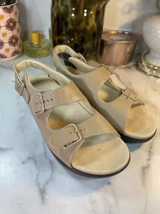 SAS Womens 10 Narrow Beige Leather Sandals Adjustable 2 Strap Slingback - Picture 1 of 8