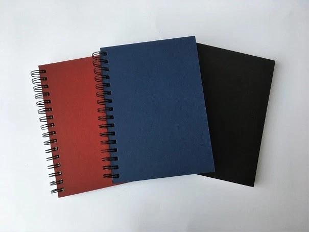 VENCEREMOS Feldbuch Color Basic DIN A5+ Hardcover, Sprirale