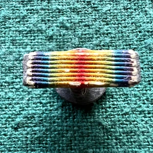 US WW1 Victory Medal Anstecknadel Original WWI Blei und Stoffart - Bild 1 von 12