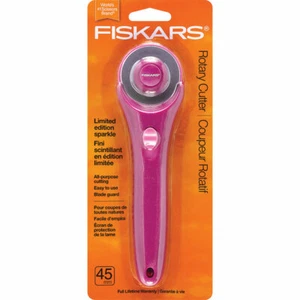 FISKARS Limited Edition SPARKLE BERRY 45 mm ROTARY CUTTER - Picture 1 of 1