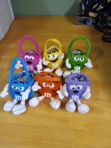 Vintage M&M Mini Easter Collectables - Picture 1 of 11
