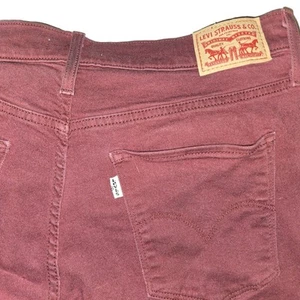 Levi’s Damen Red Wash 314 Shaping Straight Stretch Jeans - 32 x 32 - Bild 1 von 11