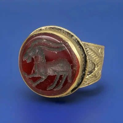 Antique Qajar Gold Gilt Intaglio Signet Ring, c. 19th-20th Cent., 7.5 Red Stone - Image 1 of 4