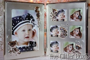 Marco de fotos doble con bisagras de oso de peluche Cupecoy con 7 aberturas 5 x 7 plateado - Imagen 1 de 1