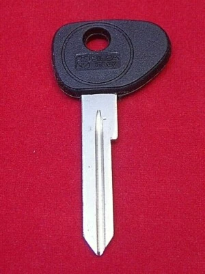 VW71-P VOLKSWAGEN ESCARABAJO Ghia LLAVE EN BLANCO 1971-79 Código "M" VW Squareback Fastback Foto 1 de 4