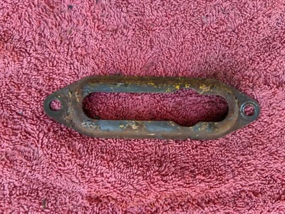 1939 1940 1941 1946 CHEYV GMC PICKUP TRUCK FIREWALL GROMMET CABLE BRACKET  - Image 1 of 2