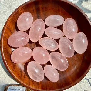 1010g Natural Rose Quartz Tumble Stone Polished Reiki Energy Healing - Picture 1 of 11