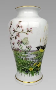 Franklin Porcelain The Spring Glen Vase - Picture 1 of 5