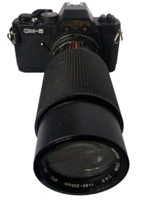 Chinon CM-5 Mechanical 35 mm Camera W/Macro Zoom 1:4.5 f=80-205mm o52 No.4052474 - Picture 1 of 9