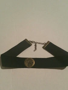 Gothic Bronze Watch Clock Gears Black Velvet Choker Pendant Necklace Steampunk - Picture 1 of 2