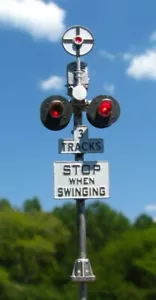 HO Scale Magnetic Signal Co. Model 13 Wigwag Flagman KIT-light capable (2320) - Picture 1 of 6