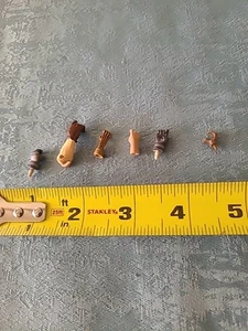 VTG. HAND PARTS FOR ACTION FIGURES - Picture 1 of 12